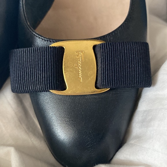 TAGS FERRAGAMO VARA - Picture 4 of 9